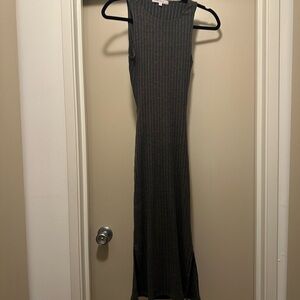 Elegant Gray Sleeveless Dress